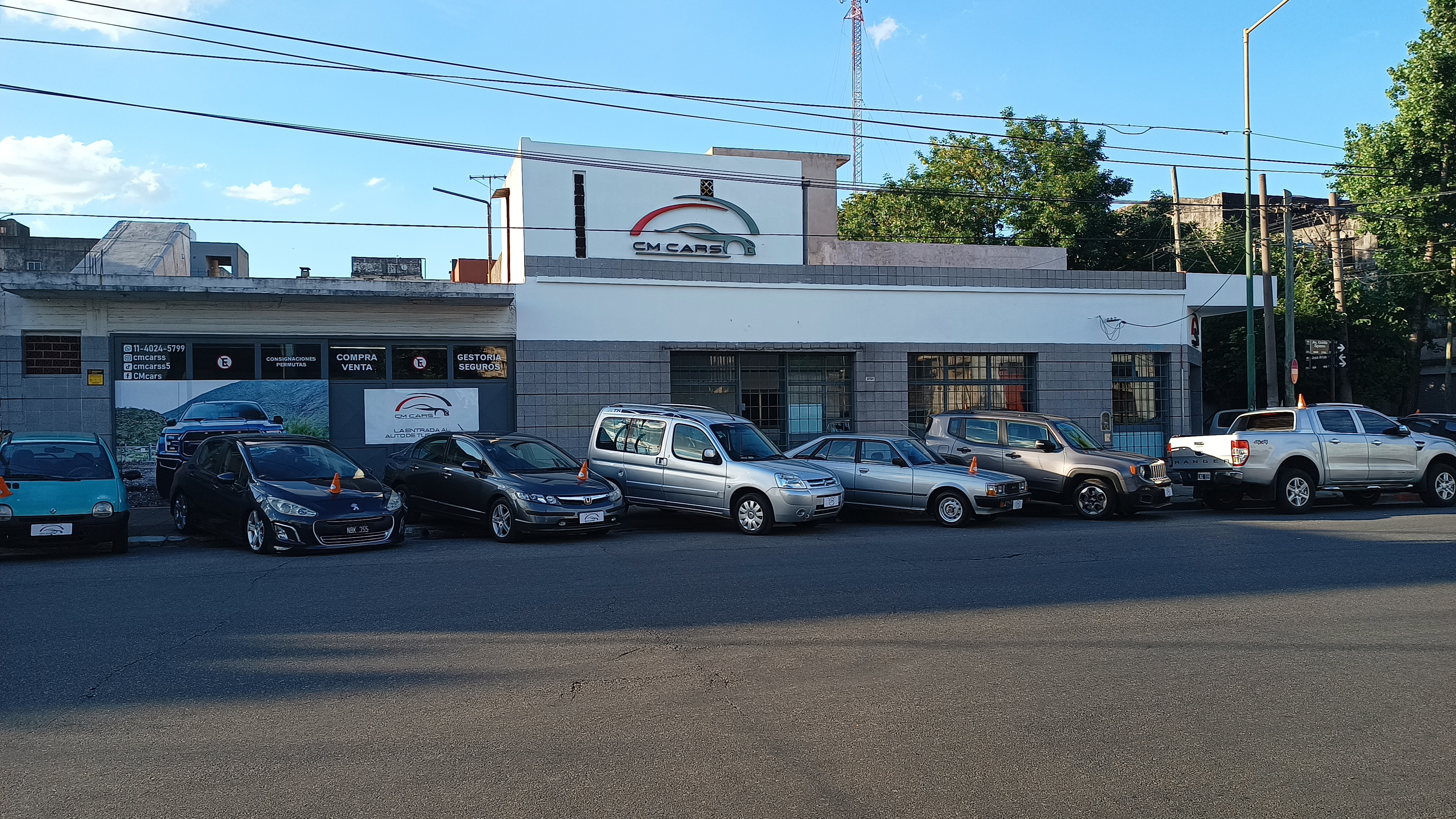 Fachada Concesionaria CM Cars